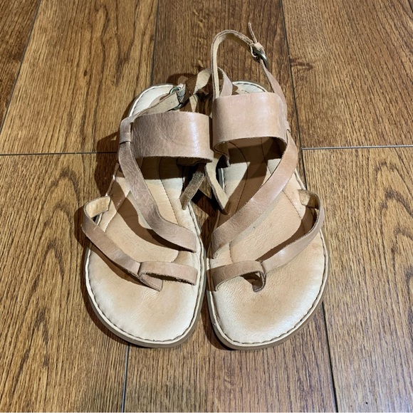 Women's Size 9M Born Favignana Leather Strappy Slingback Sandals - Picture 2 of 6